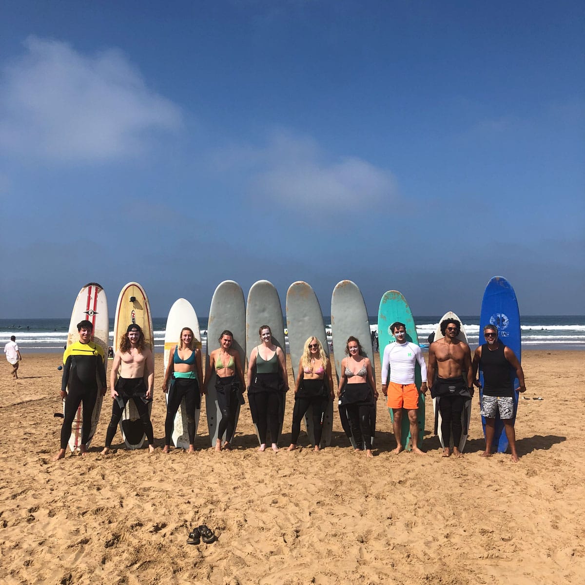 Amay-group-surf-anza-